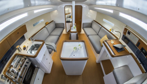 Interior of BENETEAU First 36